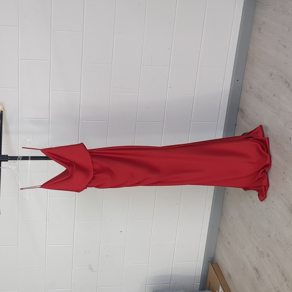 Tarij Ediz size 2 Red Gown